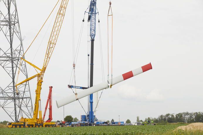 agilewindpower_fw_demontage-rotorblatt-_wie4143_1-692.jpg
